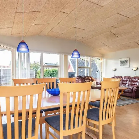 Quaint Holiday In Middelfart With Beach Nearby Semesterbostad *