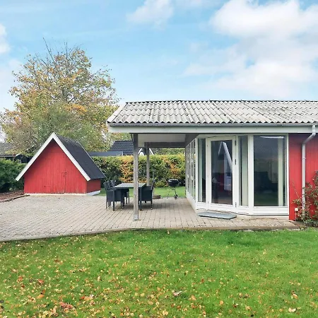 Quaint Holiday In Middelfart With Beach Nearby Semesterbostad Voldby