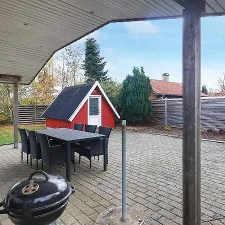 Semesterbostad Quaint Holiday In Middelfart With Beach Nearby Voldby